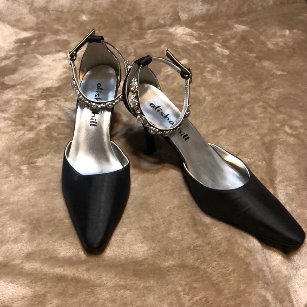 Black Alisha Hill heels